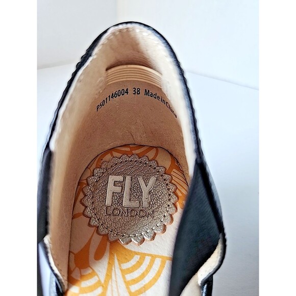 Fly London Peep Toe Shoes Womens EU 38 US 7.5 - 8 Wedge Gold Perforated Black - Picture 8 of 13